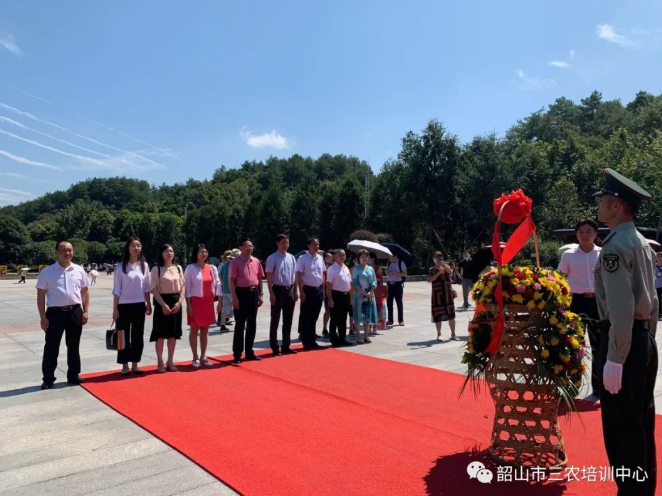 外炼筋骨内炼神 壮大基地服“三农” —— 记“韶山市三农培训中心”申报湖南省农村实用人才培训基地(图1)